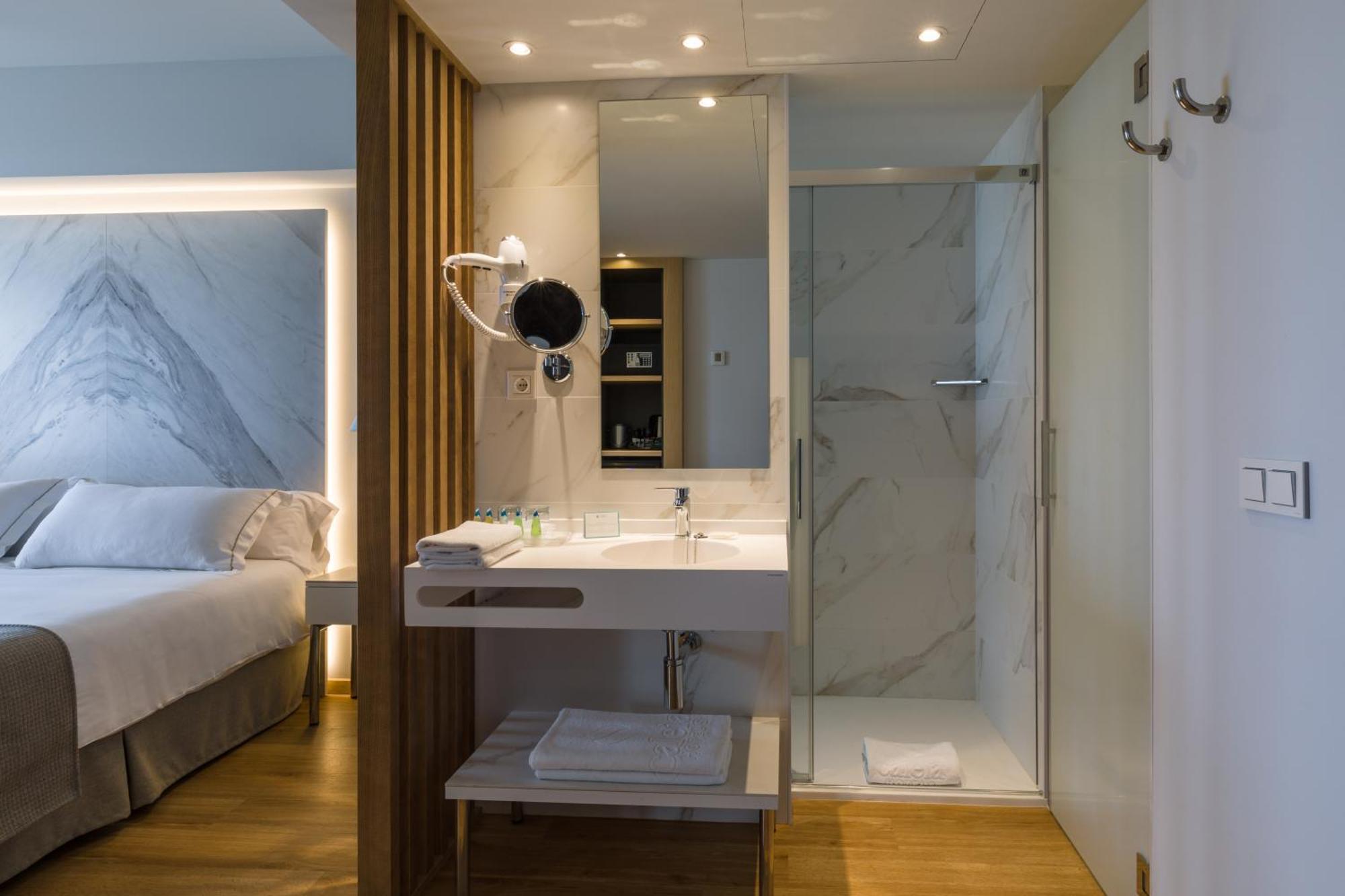 Doppelzimmer mit Meerblick